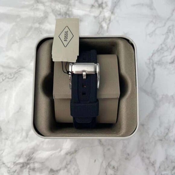 Fossil BQ2494 Bannon Multifunction Black Silicone Watch - Picture 4 of 5